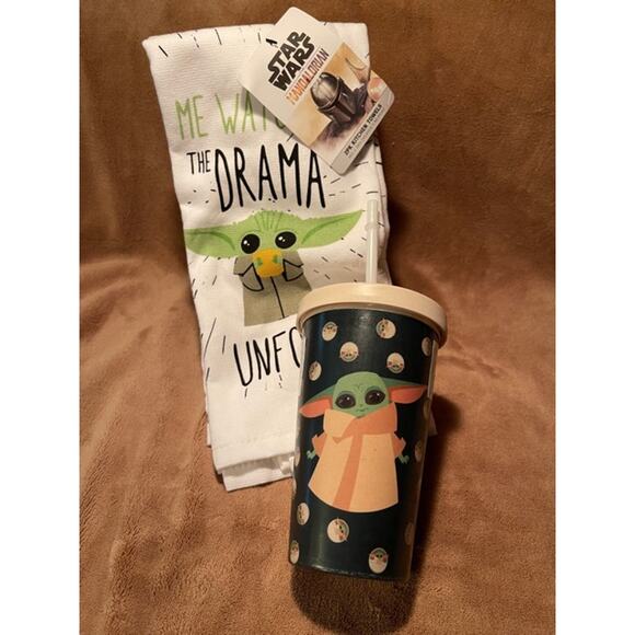 Baby Yoda Towel and Tumbler Kitchen Pair-NEW - Picture 1 of 1
